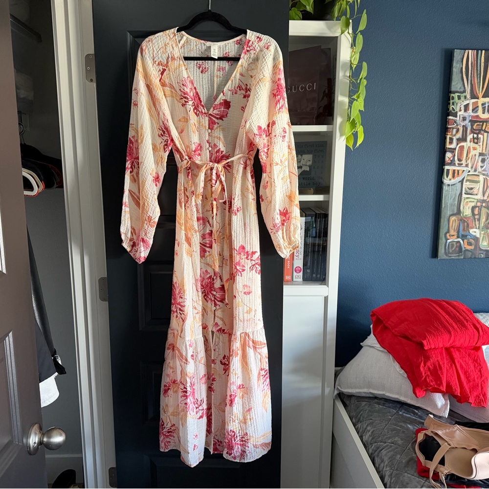 Lot of maternity dresses